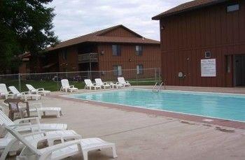 Village West Resort & Hotel Okoboji Exterior photo